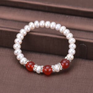 白色面包珠3个红玛瑙 Pearl Bracelet
